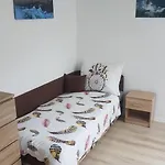 Apartment S Kuchyni Pro Tri