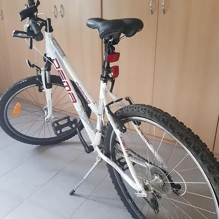 S Kuchyni Pro Tri * Угерски-Брод
