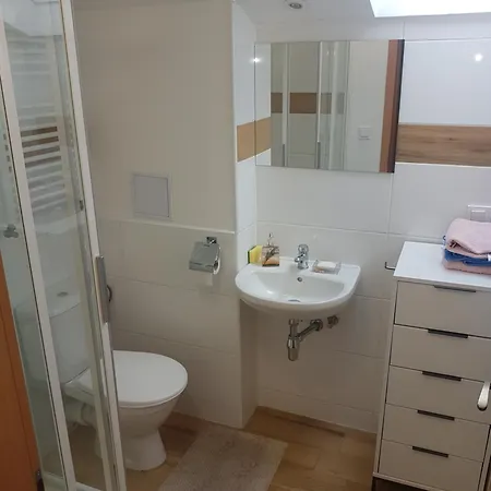 S Kuchyni Pro Tri Daire